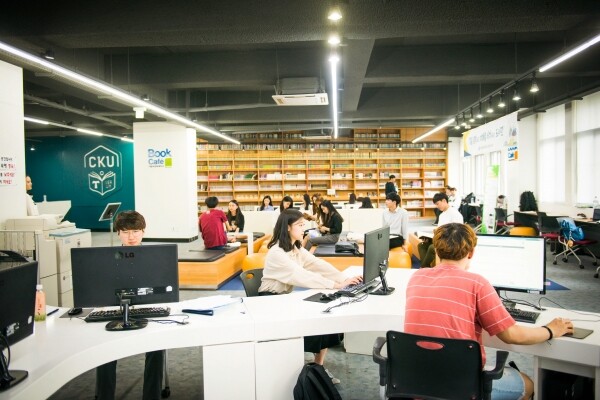 가톨릭관동대학교 도서관 (사진: 가톨릭관동대 제공)