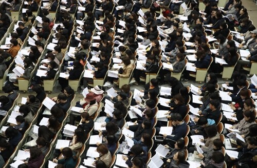 (사진: 연합뉴스)