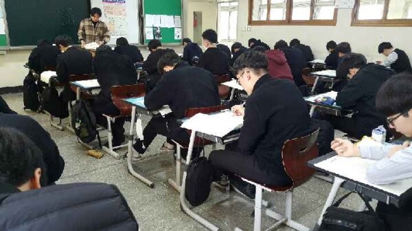 학력평가 응시사진 (출처: 충북교육청)
