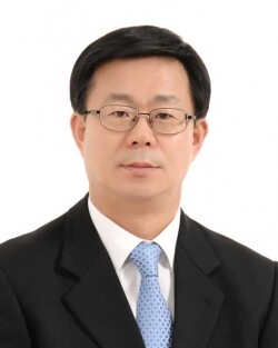 정정화 강원대 인문사회·디자인스포츠대학 글로벌인재학부(공공행정전공) 교수 (사진: 강원대 제공)