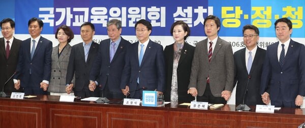 (사진: 연합뉴스)