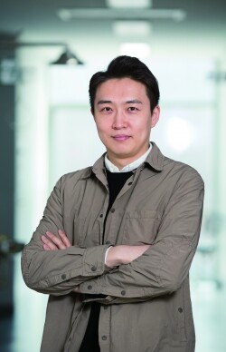 강주헌 교수