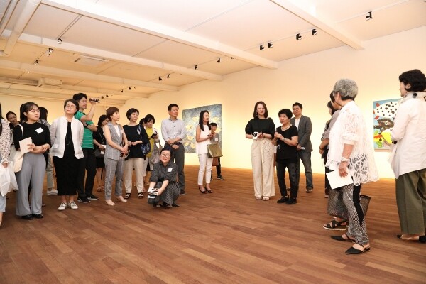서울여자대학교(총장 전혜정)은 7월 18일 오후 5시 30분 서울 종로구 가나아트센터에서 노은님 석좌교수의 개인전 ‘KRAFT UND POESIE(힘과 詩)’ Preview 초청 행사를 개최했다. (사진: 서울여대 제공)