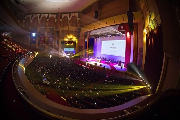 경희사이버대학교는 오는 8월 24일 오후 3시, 경희대 서울캠퍼스 평화의전당에서 2019학년도 후기 입학식을 진행한다. (사진: 경희사이버대 제공)