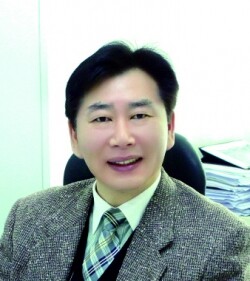 김진우 경성대학교 입학관리처장<br>
