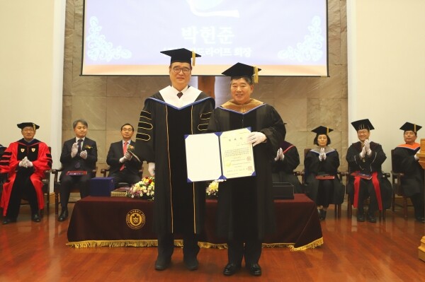 (왼쪽부터)호서대 이철성 총장, 박헌준 회장