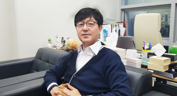 경희사이버대학교(총장 변창구) 호텔관광대학원 관광레저항공MBA전공에 재학중인 이희대 학생은 현재 IT분야 소프트웨어개발, 제조업과 관련된 회사에 재직 중이다. (사진: 경희사이버대 제공)