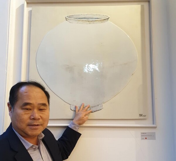 세종대학교(총장 배덕효) 융합예술대학원 포슬린학과 겸임교수로 재직 중인 오만철 교수가 ‘5.18의 영혼 도자회화와 만나다’라는 주제로 지난 11월 12일부터 광주 국립아시아문화전당에서 전시를 열고 있다. (사진: 세종대 제공)