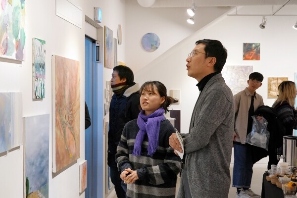 서울과학기술대학교(총장 이동훈, 이하 서울과기대)가 학부생의 우수작품을 전시하는 스타트업 아트페어)를 개최했다. (사진: 서울과기대 제공)