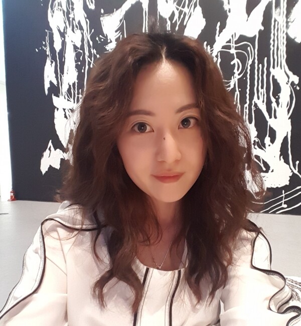 해외에서 작가 활동을 하며 경희사이버대 소프트웨어디자인융합스쿨에 재학 중인 양시온 씨(사진: 경희사이버대 제공)