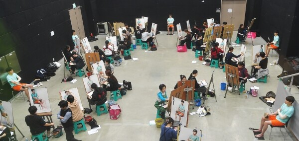 건국대학교는 2020학년도 정시 신입생모집 일반학생전형 예체능계열 실기고사를 1월 8일부터 22일까지 모집단위별로 나눠 예술디자인대학(예술문화관) 등 50여 개 고사장에서 실시한다. (사진: 건국대 제공)