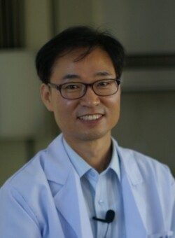안영무 교수