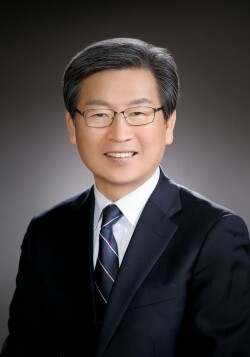 경남대 정규식 교수