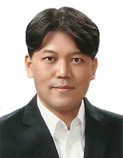 조진균 교수