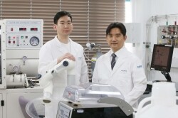 (왼쪽) 김홍준 박사, 홍승범 교수