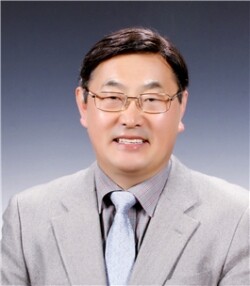 곽동철 교수