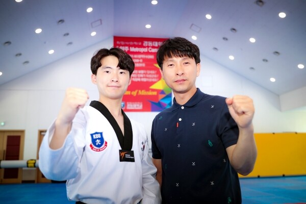 조재환 씨와 나채만 지도교수