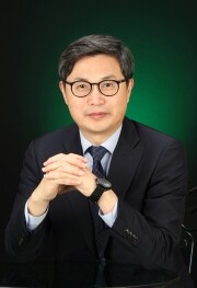 서울시립대 김영욱 교수