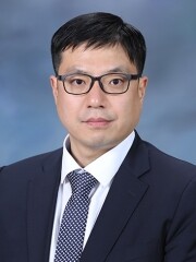 이용준 교수