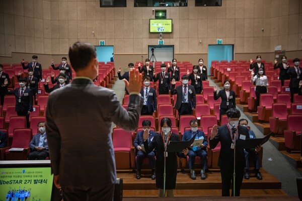 전주대는 지난 2일 하림그룹과 공동으로 운영하는 채용연계형 산학교육모델인 '하림beSTAR 2기' 발대식을 개최했다.