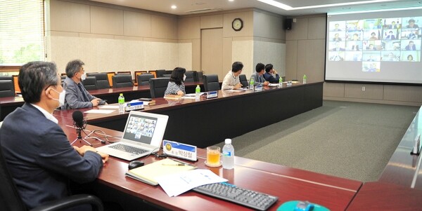 박상철 호남대학교 총장은 9일 오후 교육부 주최로 전국 각 대학 총장들이 참석한 가운데 열린 ‘디지털 기반 고등교육 혁신방안’ 관련 웹세미나에 참여했다. (사진: 호남대 제공)
