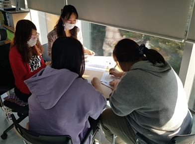 용인송담대학교 대학일자리센터는 고용노동부에서 주관하는 ‘2020 청년친화강소기업 및 강소기업’ 서포터즈 활동을 마무리했다. (사진=용인송담대 제공)