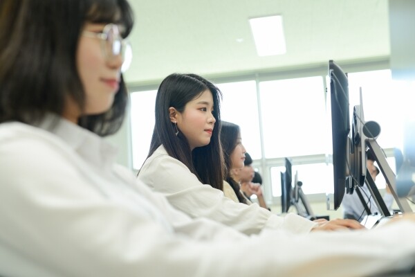 가톨릭관동대학교가 강원테크노파크가 주관한 창업지원기관 대상 ‘2020년 온라인 화상회의실 구축 지원사업’에 선정돼 화상회의 인프라를 대폭 확충하게 됐다. (사진=가톨릭관동대 제공)