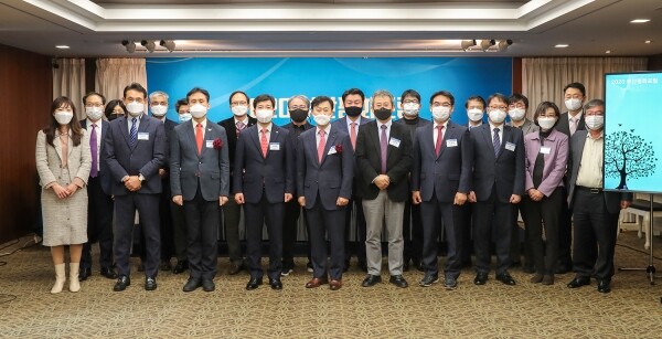 동아대학교 부산지역통일교육센터는 신한반도체제 구축을 위한 지방자치단체의 역할을 모색하는 ‘2020 부산평화포럼’을 지난 27일 부산 롯데호텔에서 개최했다. (사진=동아대 제공)