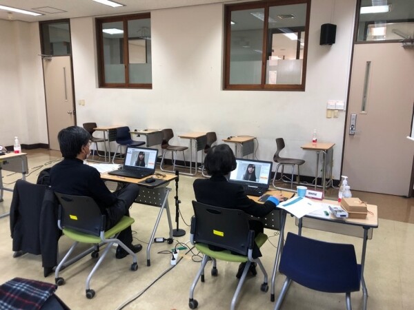 선문대의 비대면 면접 평가 장면. 수험생 본인이 직접 촬영해 업로드한 면접 영상을 면접 위원이 평가하고 있다. 사진=선문대 제공
