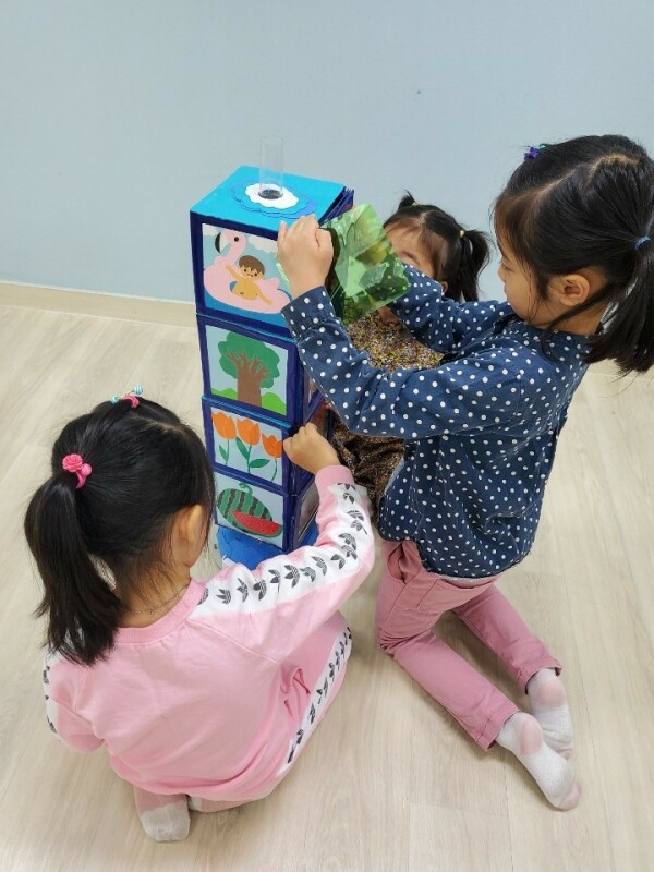 경복대학교는 아동상담보육과의 ‘영유아의 창의력 및 인지능력을 향상시키기 위한 큐브형 퍼즐교구’가 특허로 최종 등록됐다.