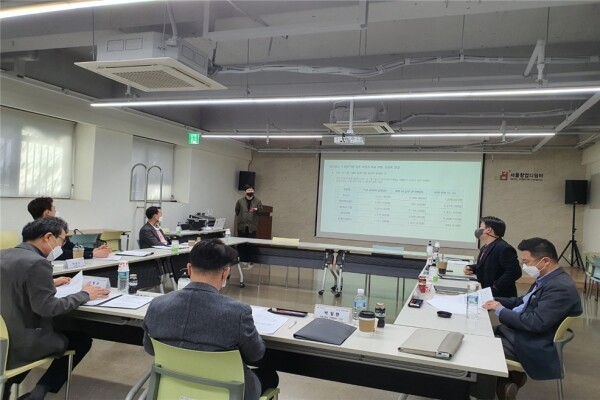 광운대 산학협력단이 지난 9일 '2021년도 제1회 서울창업디딤터 운영위원회 및 성과관리위원회'를 진행하고 있다. 사진=광운대 제공