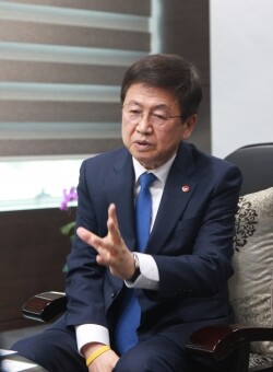 시도교육감협의회의 올해 과제와 계획에 대해 설명하는 최교진 협의회장. 사진=임지연 기자