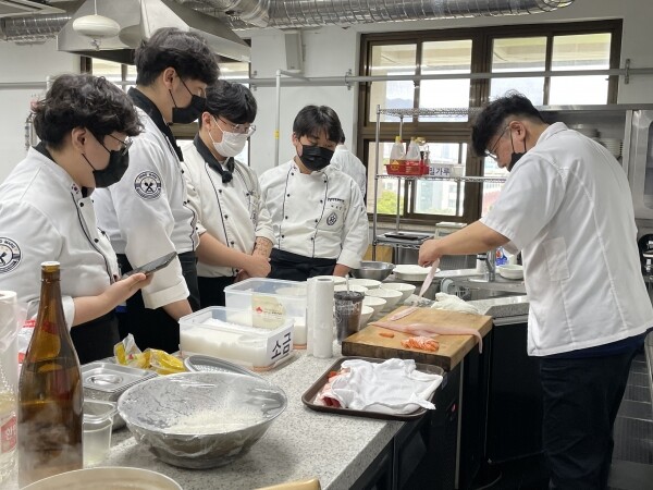 고숙련기술도제 동양조리(호텔조리제빵과) 수업 현장