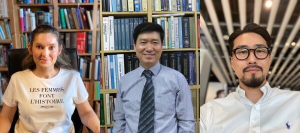 Nature지 게재 공동연구팀. (왼쪽부터) 마티너 로비츠 교수, 이성하 교수, 안규동 박사. 사진=한국외대 제공