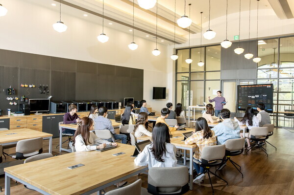 디지털 교육 혁신을 위한 선문대 I-Lab 강의실. 사진=선문대 제공