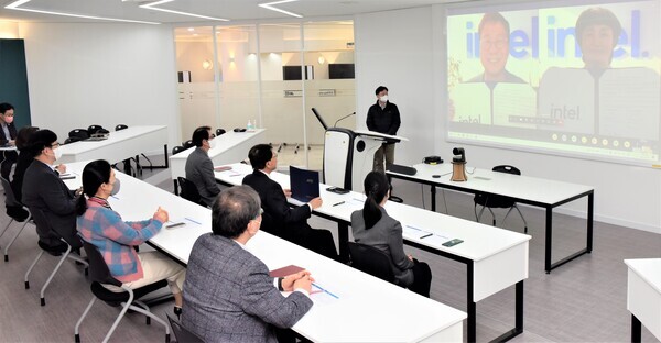 인천재능대와 인텔코리아가 개최한 산학협력 협약식 모습. 사진=인천재능대 제공