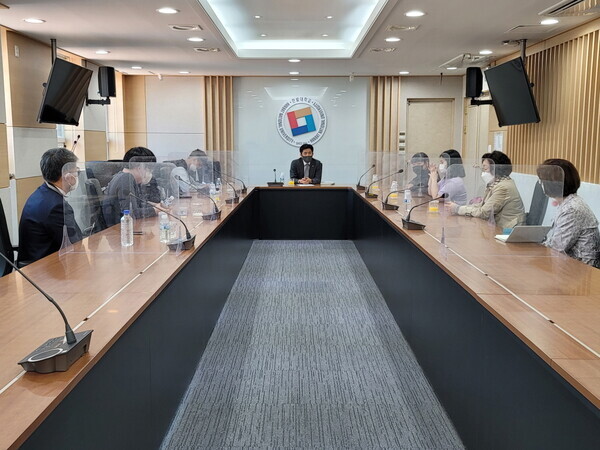 한밭대가 마련한 장애학생들과의 간담회 모습. 사진=한밭대 제공