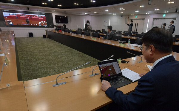 건국대가 주관대학으로 참여하는 ‘실감미디어 혁신공유대학’ 사업 상호업무협약식이 지난해 12월 메타버스로 진행되고 있는 모습. 